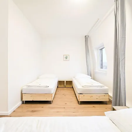 Tolstov Apartments - Apartments Mit Mehreren Baedern - Citycenter Krefeld