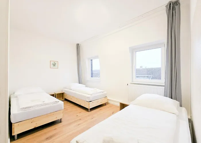 Апартаменты Tolstov - 5 Attic - 3 Bathrooms- Citycenter - 25 Min To Messe Dus Крефельд