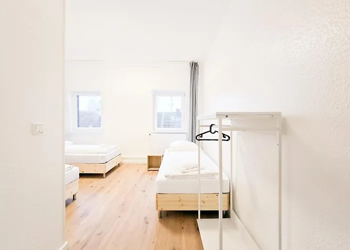 Tolstov - 5 Attic - 3 Bathrooms- Citycenter - 25 Min To Messe Dus Крефельд