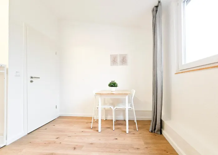 Tolstov - 5 Attic - 3 Bathrooms- Citycenter - 25 Min To Messe Dus * Крефельд