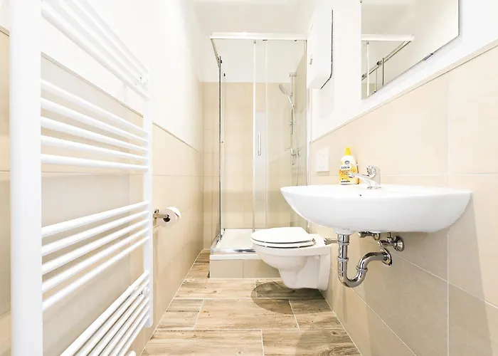 Tolstov - 5 Attic - 3 Bathrooms- Citycenter - 25 Min To Messe Dus Апартаменты *