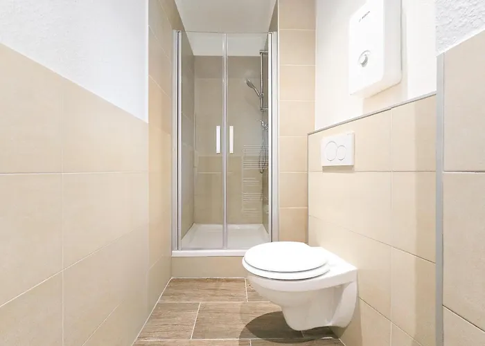 Апартаменты Tolstov - 5 Attic - 3 Bathrooms- Citycenter - 25 Min To Messe Dus Крефельд