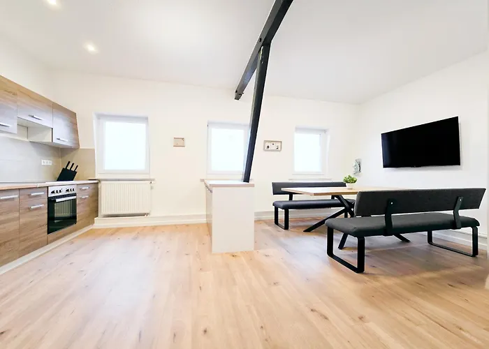 Tolstov - 5 Attic - 3 Bathrooms- Citycenter - 25 Min To Messe Dus Крефельд